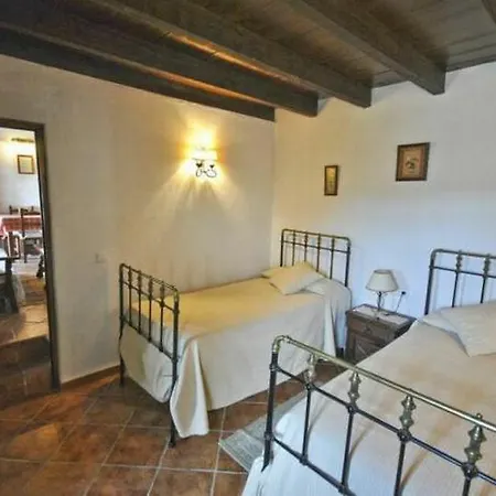 Hotel In 100302 Periana